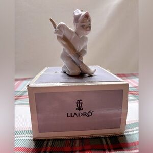 Lladro Vintage Mini Elf Duende Painting with Brush-Preowned, Excellent Condition